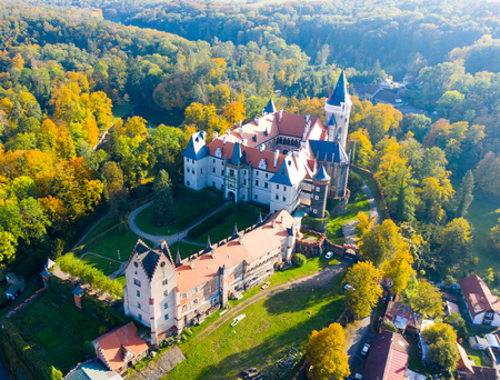 Scenic aerial view of impressive medieval Zleby castle on sunny autumn day, Kutna Hora district, Czech Republicのeditorial素材