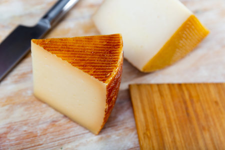 Sliced spanish semi hard cheese from cow milk