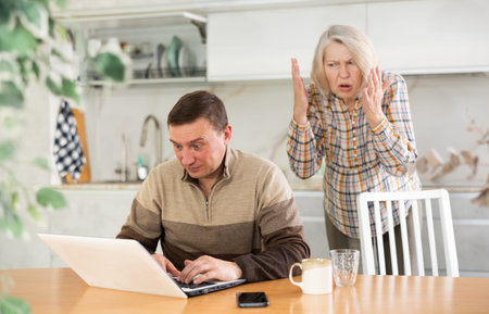 Family quarrel of mother and son
