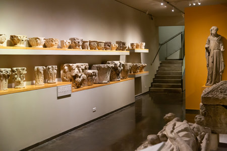 Sculptural works at exposition of Museu Frederic Maresのeditorial素材