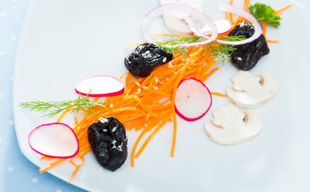 Salad with grated carrotの写真素材