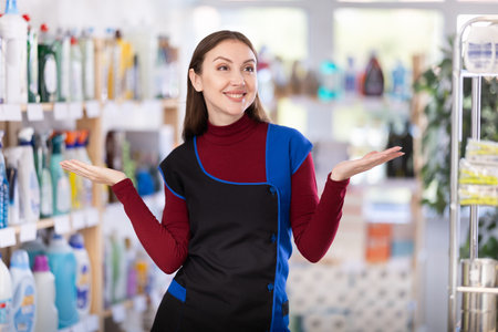 seller of a household store invites you to buy