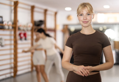 Portrait of an athletic woman in the hallの写真素材