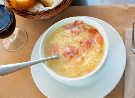 Noodle soup with minced meat served in bowlの写真素材