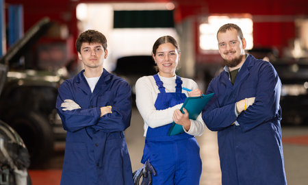 Employees go to the car serviceの写真素材