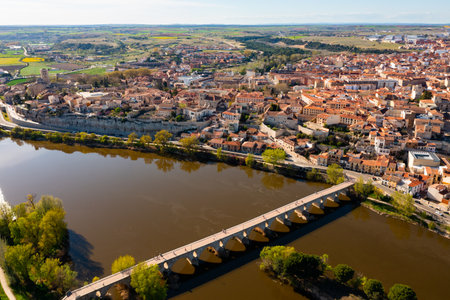 Aerial view of Zamora with arched bridge over Duero riverの写真素材