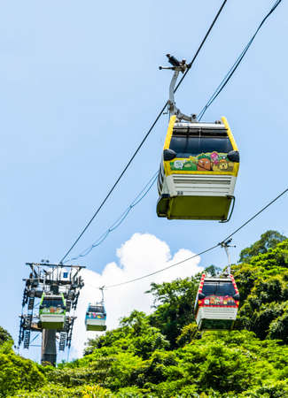 Maokong Gondola. Cable car moving across the hills, It's a gondola lift transportation system in Taipei, Taiwanのeditorial素材