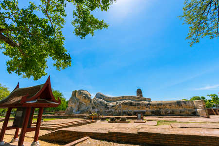 Reclining Buddha at Wat Lokayasutharam, Phra Nakhon Si Ayutthaya Province in Thailandの写真素材