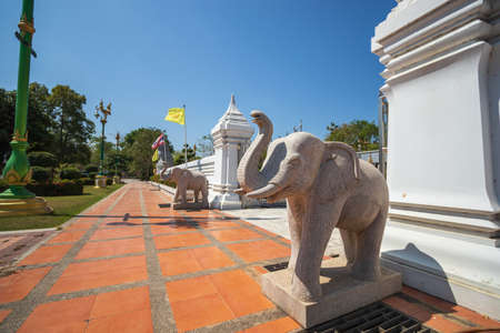 Wat Chantharangsee is a beautiful temple and is also a major tourist attraction of Ang Thong Province in Thailand.の写真素材