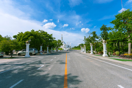Watbunglatthiwan There are beautiful pagodas in Phra Nakhon Si Ayutthaya province in Thailand.のeditorial素材
