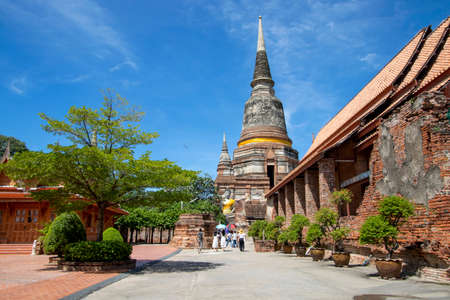 Wat Yai Chaimongkol is another beautiful temple and is also an important tourist attraction in Phra Nakhon Si Ayutthaya Province in Thailand.の写真素材