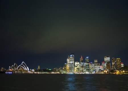 sydney harbour skyline in australia at nightのeditorial素材