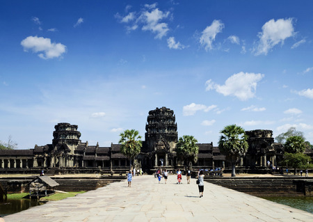 tourists main entrance of angkor wat temples famous asian landmark in siem reap cambodiaのeditorial素材