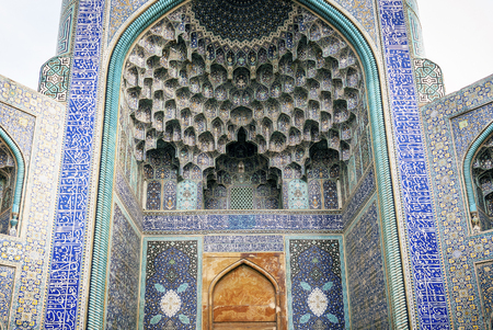 the shah mosque famous landmark on Naqsh-e Jahan Square in isfahan city iranのeditorial素材