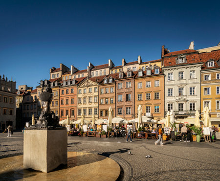 old town market place square attarction buildings in warsaw polandのeditorial素材