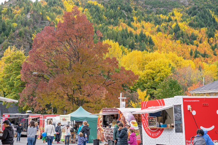 ARROWTOWN, NEW ZEALAND - APRIL 2018: Tourists flock to Arrowtown for the Akura Arrowtown Autumn Festival 19th to 25th April 2018のeditorial素材