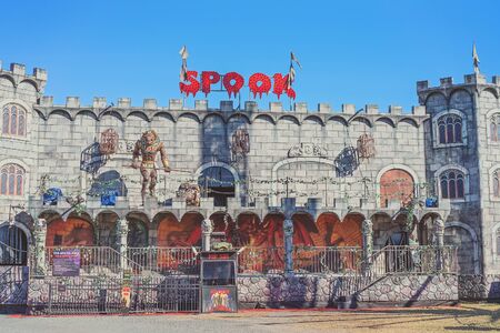 MACKAY, QUEENSLAND, AUSTRALIA - JUNE 2019: A haunted house to spook and frighten children in fun at Mackay Annual Showのeditorial素材