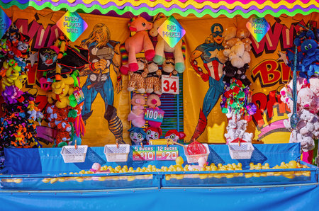 MACKAY, QUEENSLAND, AUSTRALIA - JUNE 2019: A game of chance with rubber ducks to win a price at Mackay Annual Showのeditorial素材