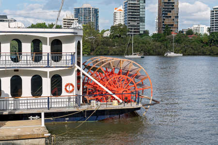 Brisbane, Queensland, Australia - March 2021: Sailing the Brisbane river providing showboat cruises on the waterのeditorial素材