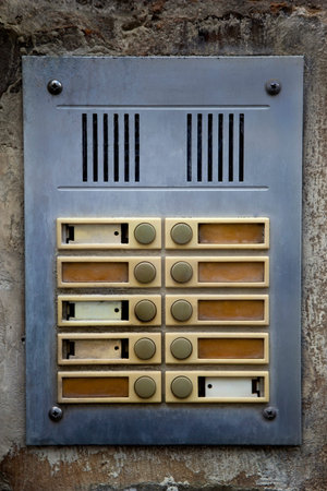 Ringtones on the facade of an abandoned residence