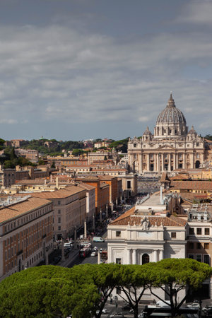 Viewpoint over Rome and St Peter Basilicaの写真素材