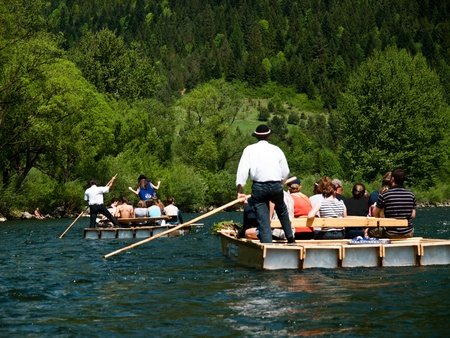 Rafting cruise through the Dunajec gorge-Polandの写真素材