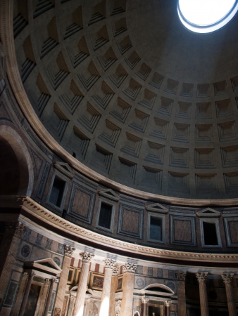 The interior of the Pantheon in Romeのeditorial素材