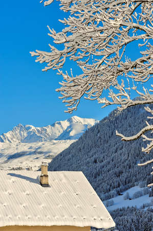Idyllic winter mountain landscape in the Alpsの写真素材