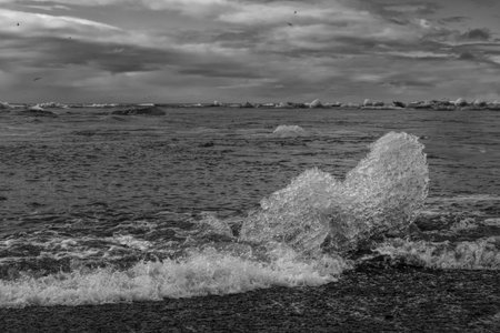 The beach in Jokulsarlon