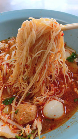 Tom Yum Noodles with Fish Balls Recipe