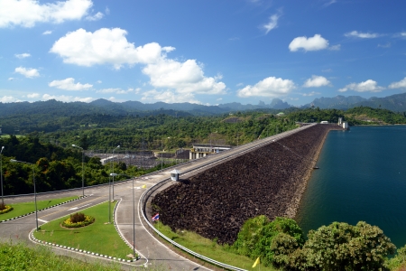 Cheo Lan lake  Khao Sok National Park  Thailand の写真素材