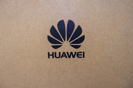 Chiang Mai / Thailand - MAY 21 2019 : Huawei Logo on brown boxのeditorial素材