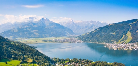 Beautiful view of the city of Zell am See with Zeller Lake in Salzburg, Austriaの写真素材