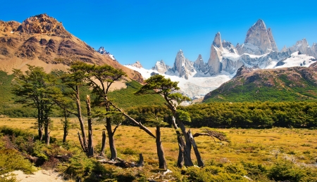 Beautiful landscape with Mt Fitz Roy in Los Glaciares National Park, Patagonia, Argentina, South America の写真素材