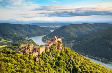 Beautiful landscape with Aggstein castle ruin and Danube river at sunset in Wachau, Austriaのeditorial素材