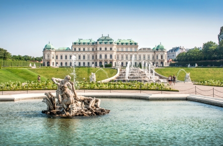 Beautiful view of famous Schloss Belvedere, built by Johann Lukas von Hildebrandt as a summer residence for Prince Eugene of Savoy, in Vienna, Austriaのeditorial素材