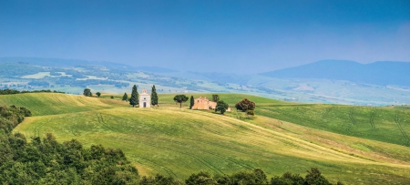 Beautiful Tuscany landscape with famous Cappella della Madonna di Vitaleta in Val d'Orcia, province of Siena, Italyの写真素材