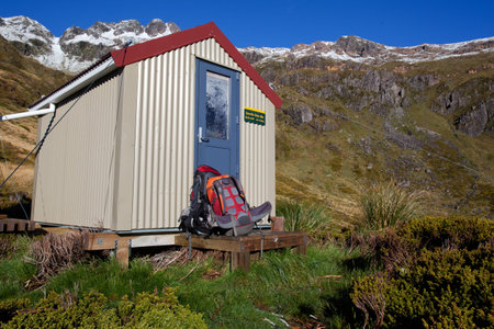 Alpine hut inNew Zealand Alpsのeditorial素材