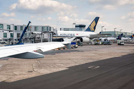 05/26/2019. Frankfurt Airport, Germany. Singapore Airplane at terminal. Airport operated by Fraport and serves as the main hub for Lufthansa.のeditorial素材
