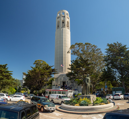 San Francisco, California, USA - July 2018: Coit Towerのeditorial素材