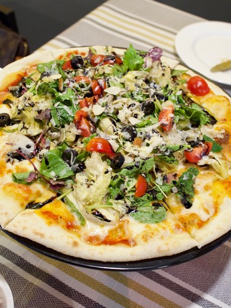 Olive salad pizzaの写真素材
