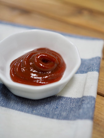 Tomato sauce, Tomato ketchup