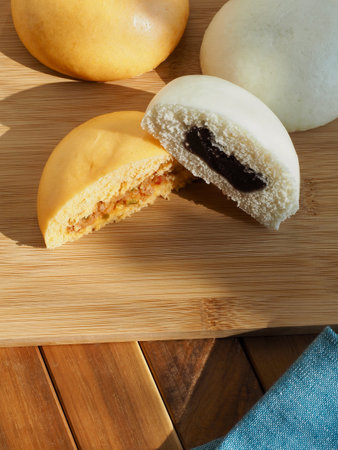 OLYMPUS DIGITAL CAMERA Asian food Steamed bun, steamed bun with red bean paste filling and pizza...
