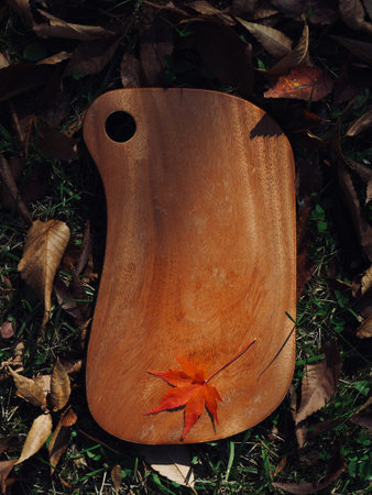 wood Chopping board and Maple leaf
