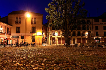 Night image of the medieval squares in the city of Leon, Spainの写真素材