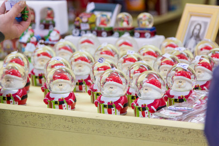 MADRID,SPAIN - DECEMBER 18: Famous Christmas market full of shops with all kinds of articles for parties and some street performers in December 18, 2014 , Madrid Spainのeditorial素材