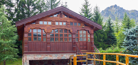 beautiful houses in high mountains during the summerのeditorial素材