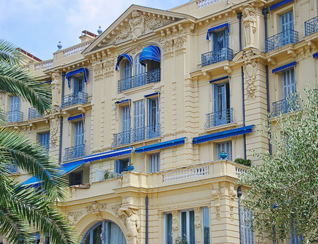 Designed by Danish architect  Tersling for Sir Blundell Mapie this palace offered the luxury to have bathrooms supplied with warmed up watersea. The Bristol was patronized by famous people during winter seasonのeditorial素材