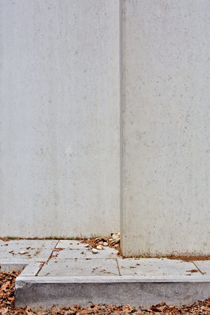 Close up of a concrete wall with an edge