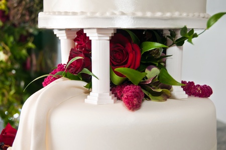 Tiers on Wedding Cake with flowersの写真素材